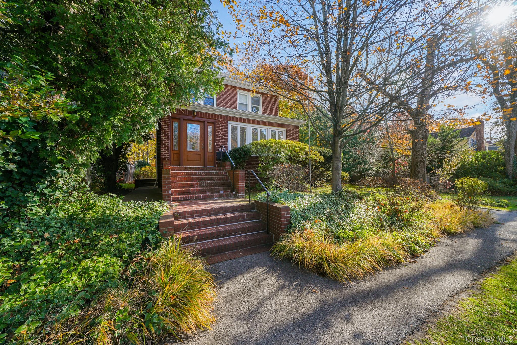 #2 photo, 90 Rosedale Avenue, Hastings-on-Hudson , NY 10706