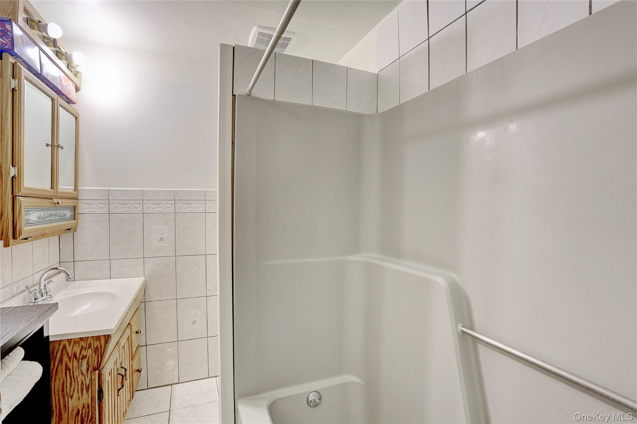 #19 photo, 158 Summit Park Road, Spring Valley , NY 10977