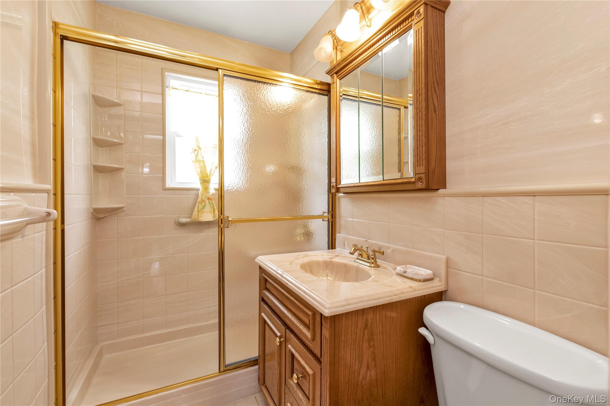 #11 photo, 215 Sheridan Boulevard, Mineola , NY 11501