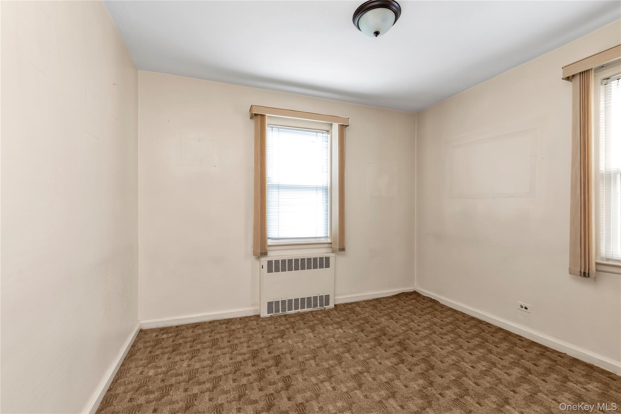 #13 photo, 215 Sheridan Boulevard, Mineola , NY 11501