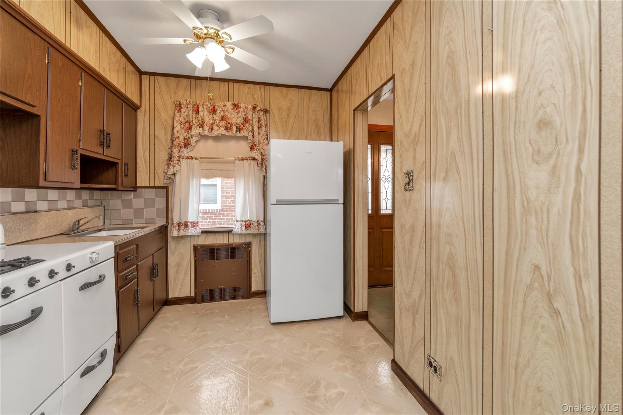 #8 photo, 215 Sheridan Boulevard, Mineola , NY 11501