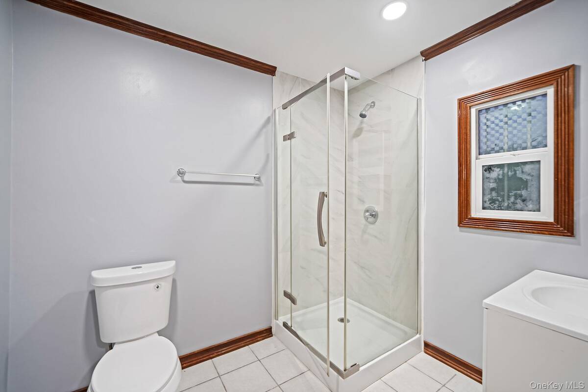 #18 photo, 1 Holbrook Street, Bay Shore , NY 11706