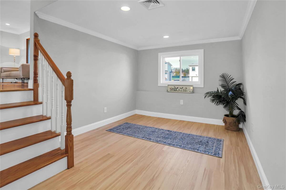 #10 photo, 2 Walnut Drive, ناسو Syosset , NY 11791