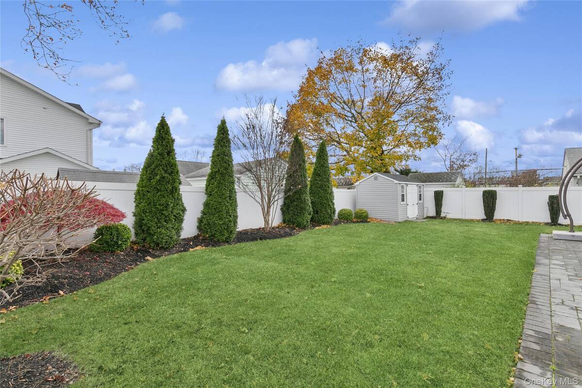 #34 photo, 5 Vernon Street, Plainview , NY 11803