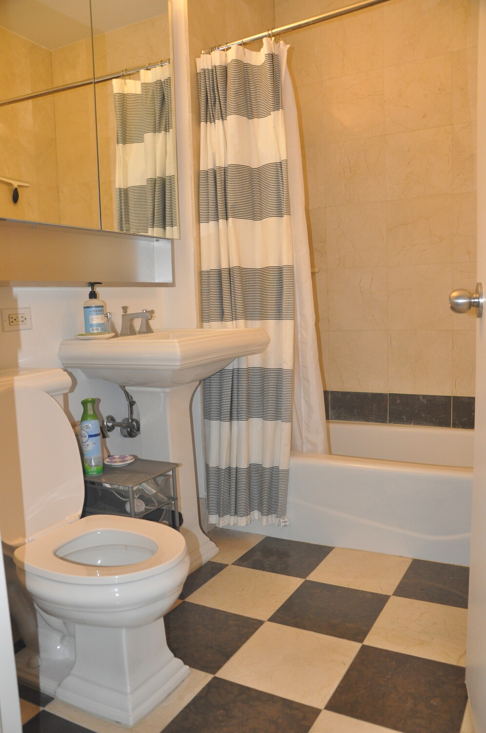 #8 photo, 20 RIVER Terrace, Battery Park City , NY 10007