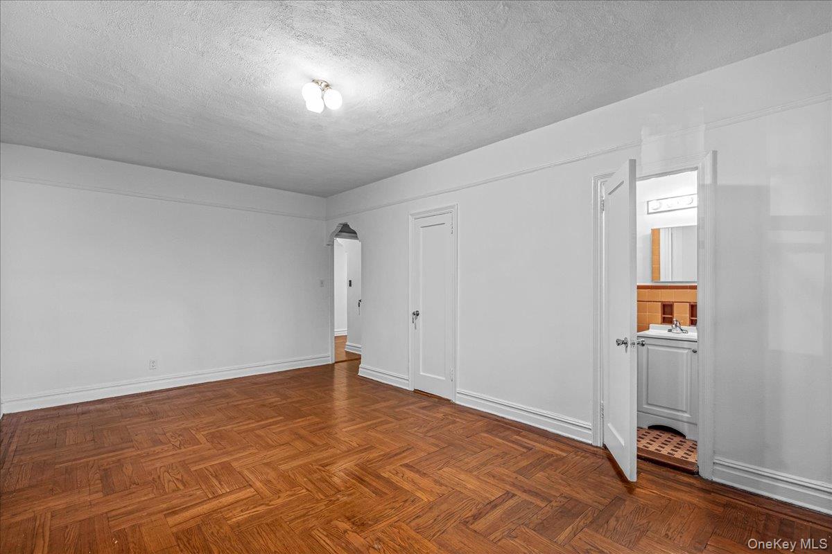 #17 photo, 35-30 73 Street, Jackson Heights , NY 11372