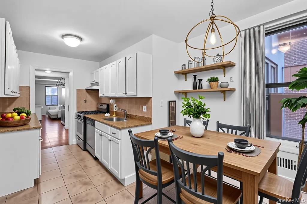 #5 photo, 35-30 73 Street, Jackson Heights , NY 11372