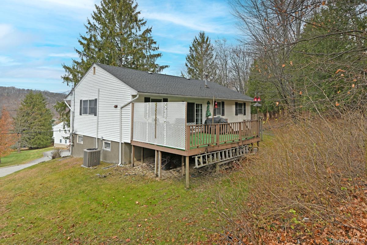 #8 photo, 12 Strawberry Lane, Monroe , NY 10950