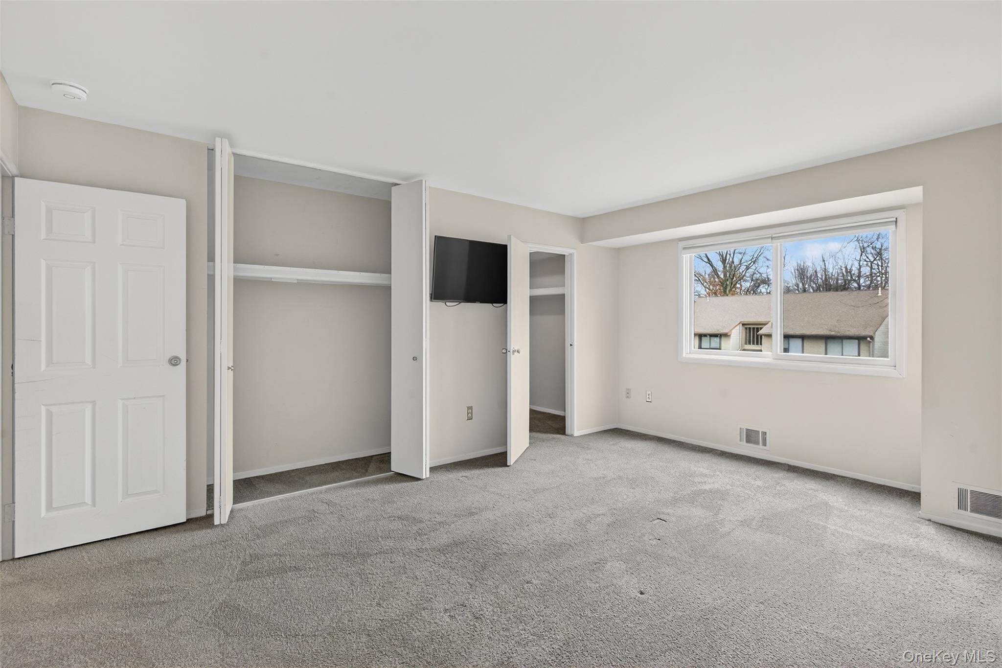 #15 photo, 8 Knightsbridge, Poughkeepsie , NY 12603