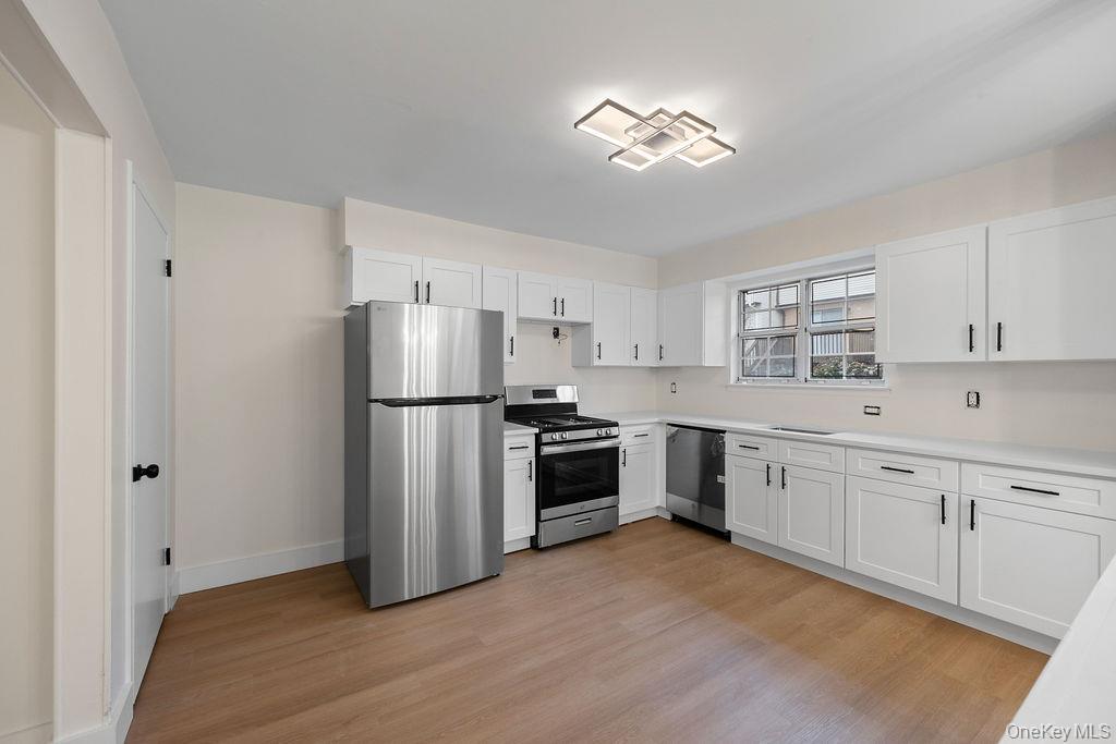 #17 photo, 482 Iroquois Court, Suffern , NY 10901