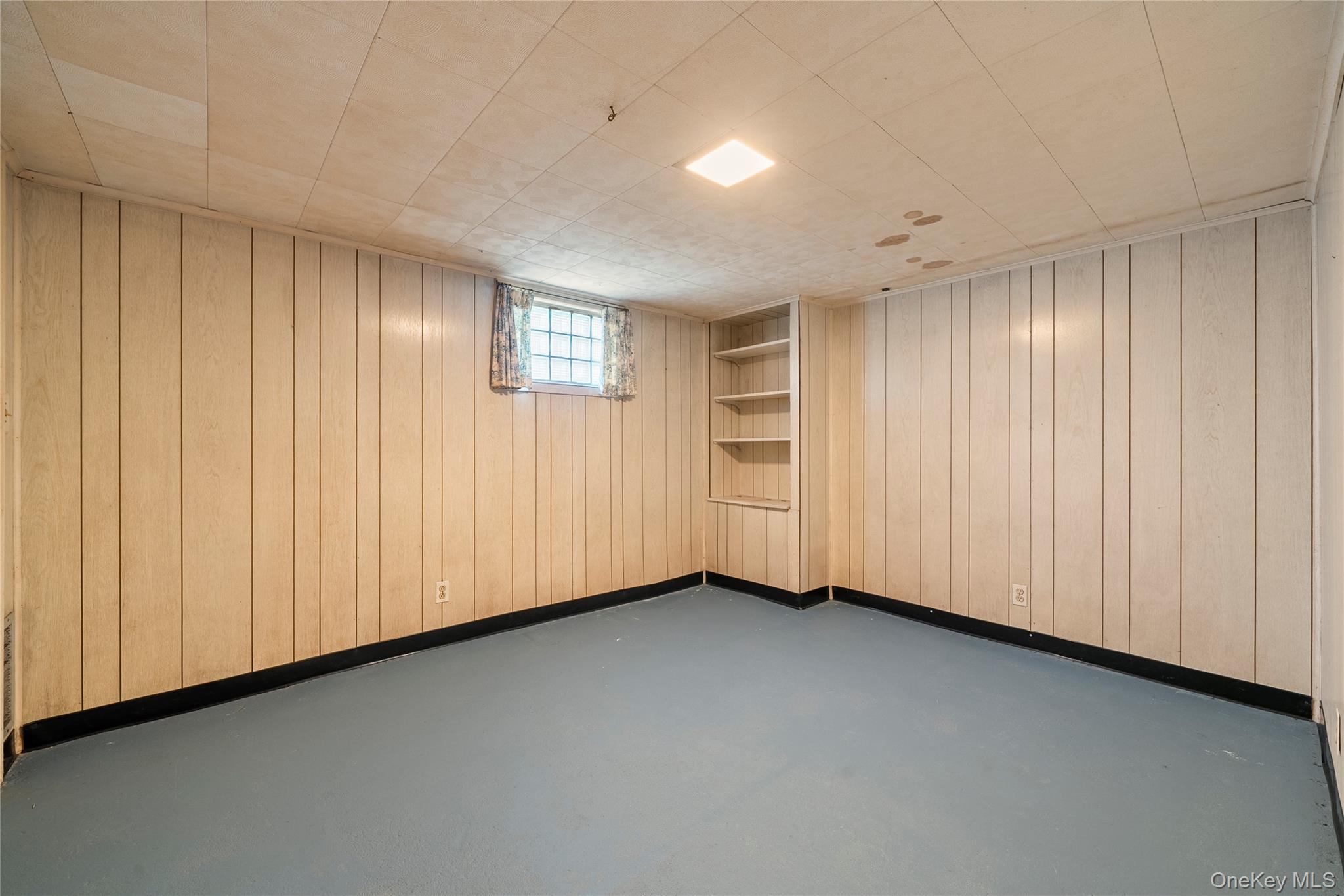 #20 photo, 696 Bohemia Parkway, Sayville , NY 11782