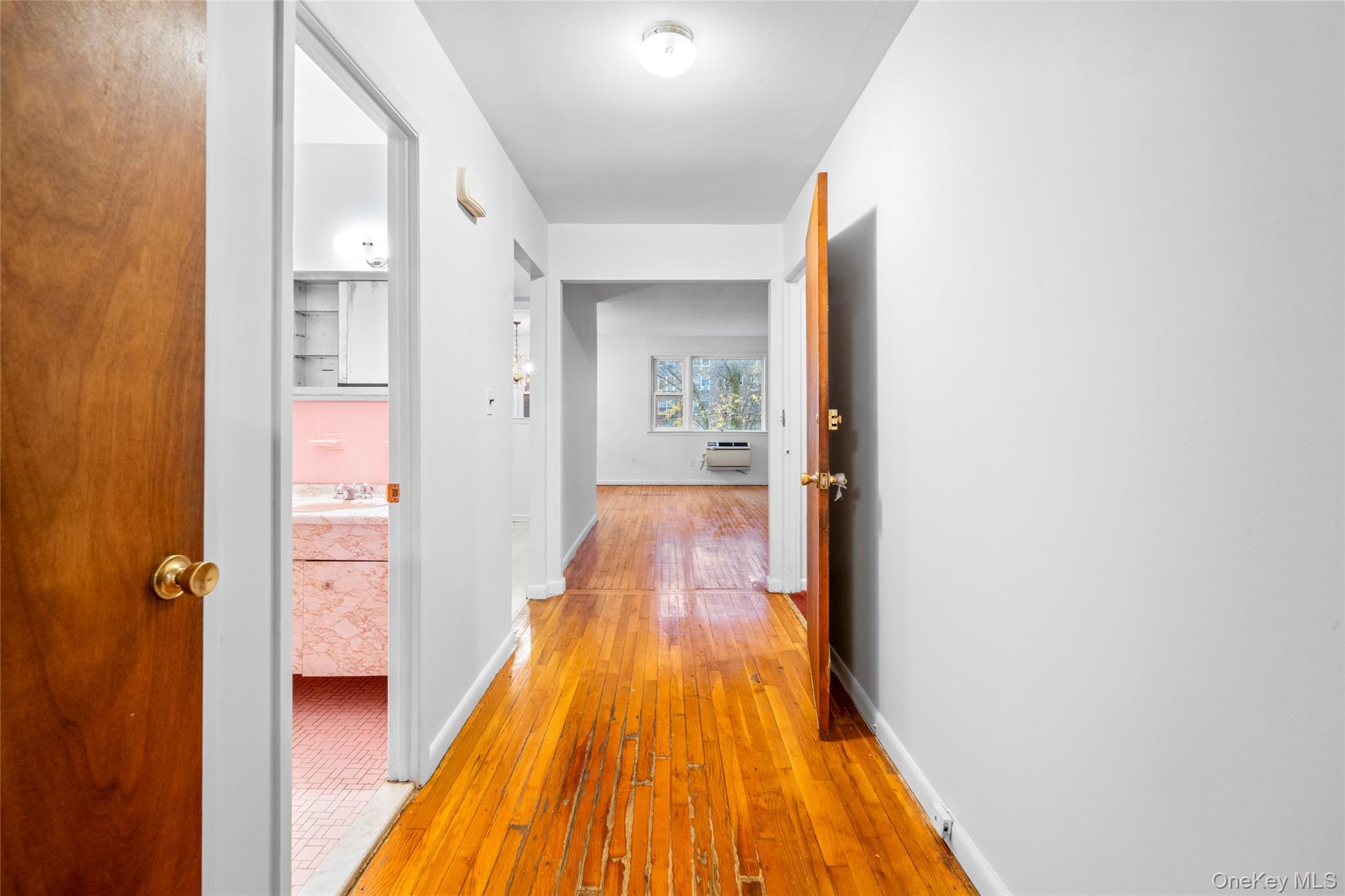 #13 photo, 178-59 Wexford Terrace, Jamaica Hills , NY 11432