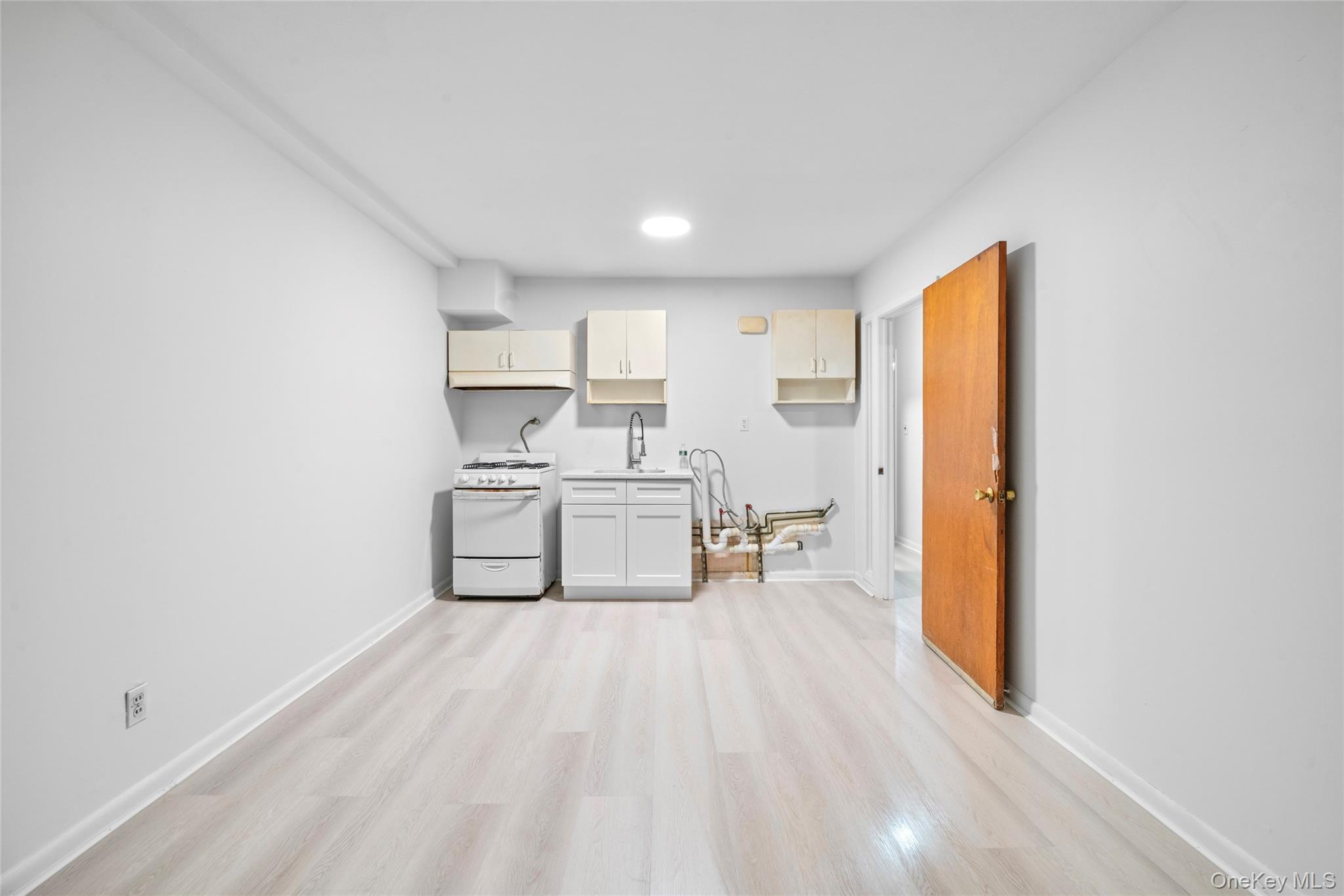 #15 photo, 178-59 Wexford Terrace, Jamaica Hills , NY 11432