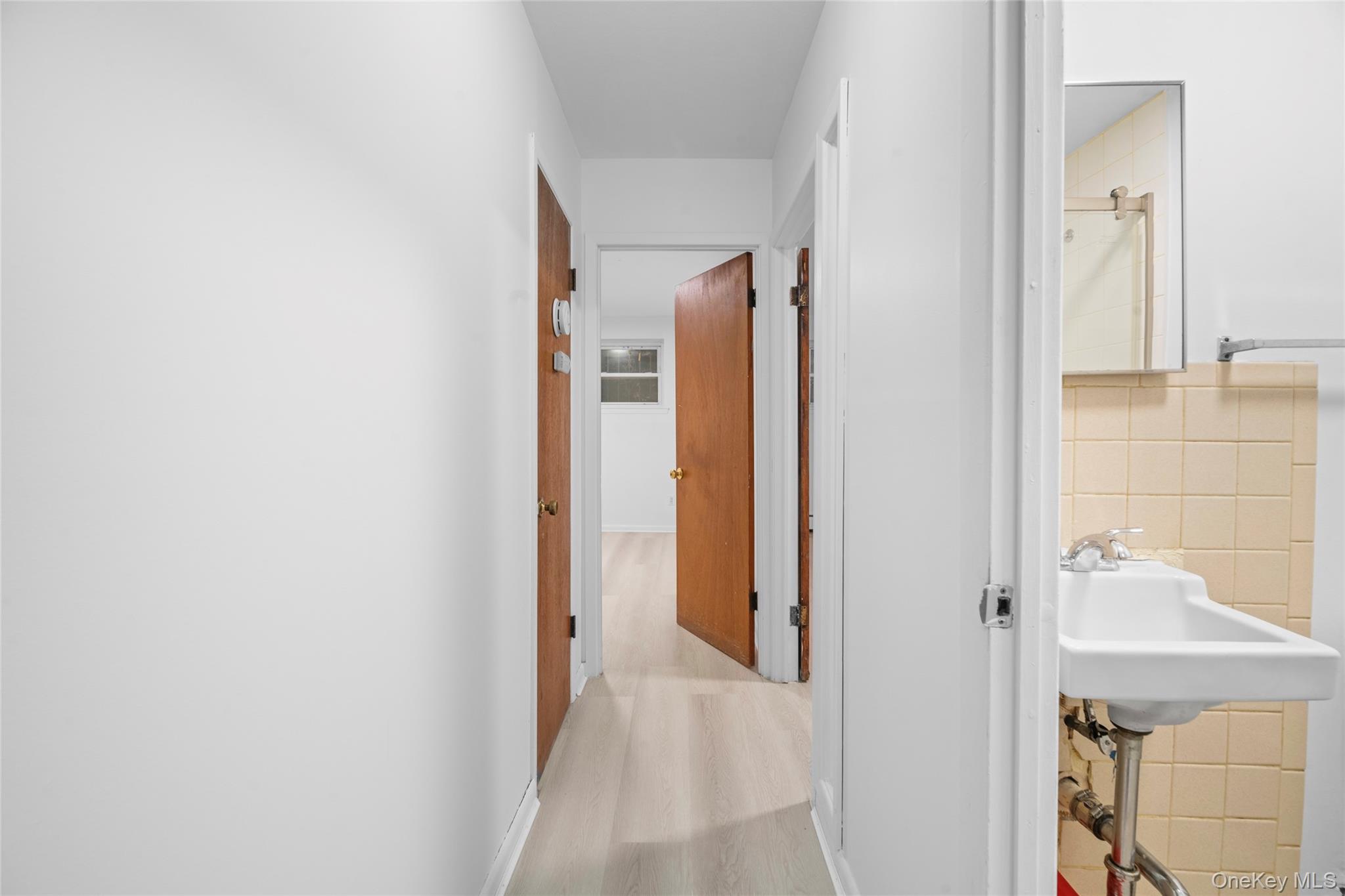 #17 photo, 178-59 Wexford Terrace, Jamaica Hills , NY 11432