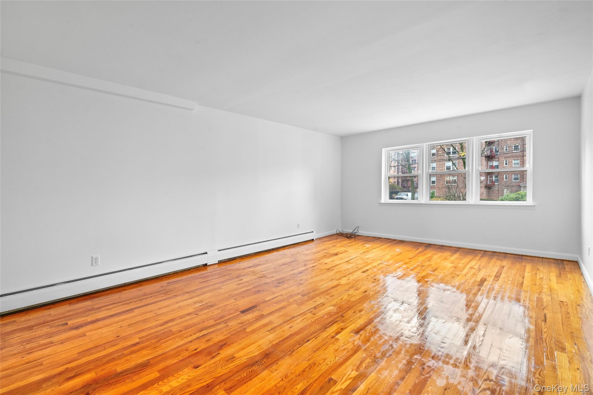 #3 photo, 178-59 Wexford Terrace, Jamaica Hills , NY 11432