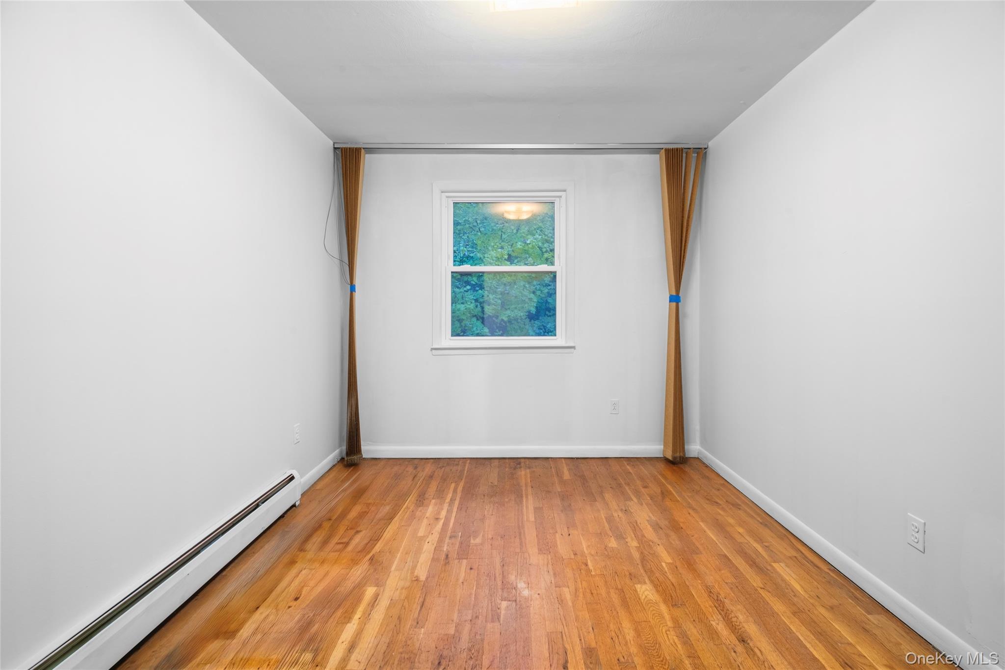 #6 photo, 178-59 Wexford Terrace, Jamaica Hills , NY 11432