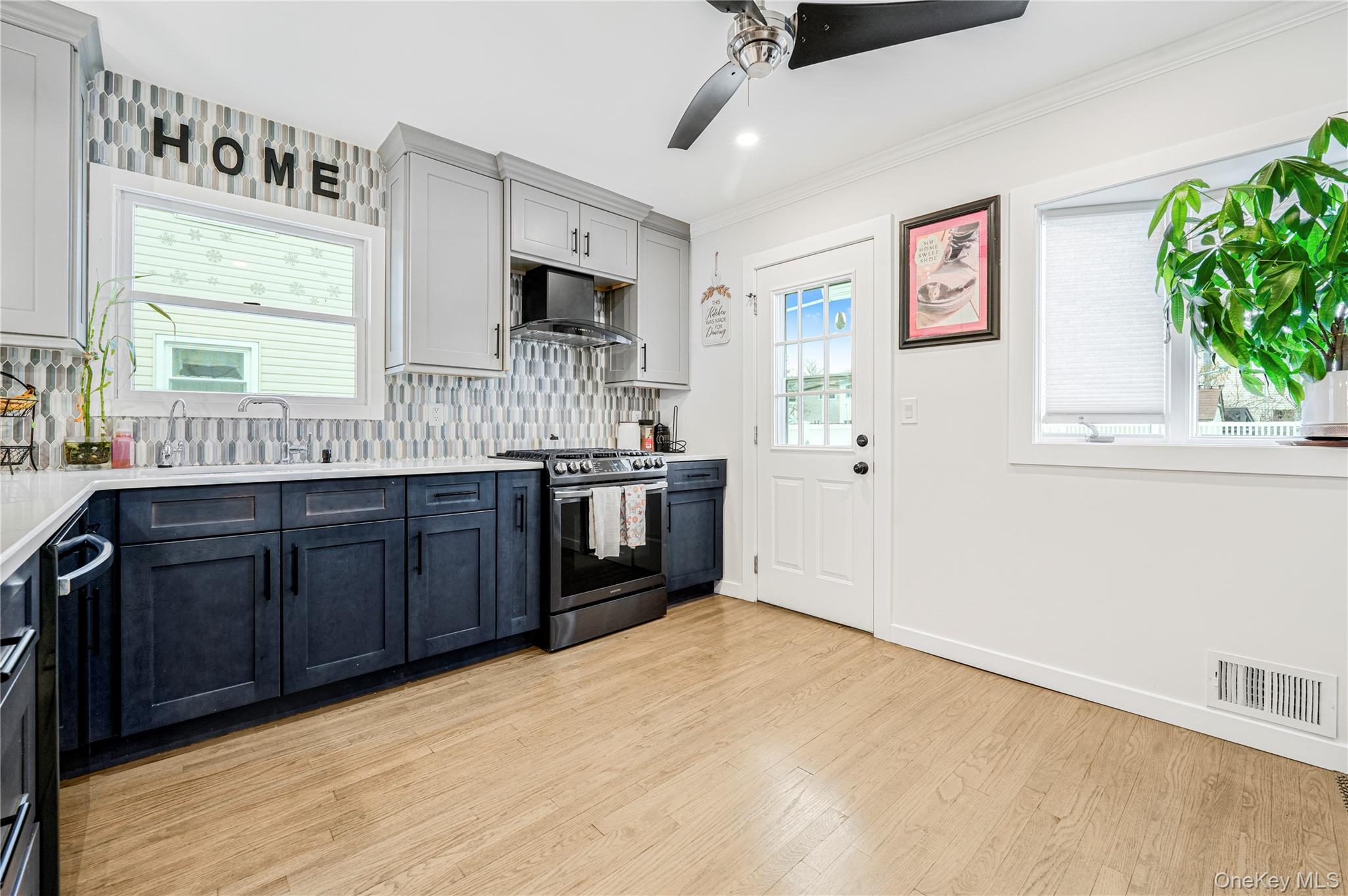 #11 photo, 81 Houston street, Staten Island , NY 10302