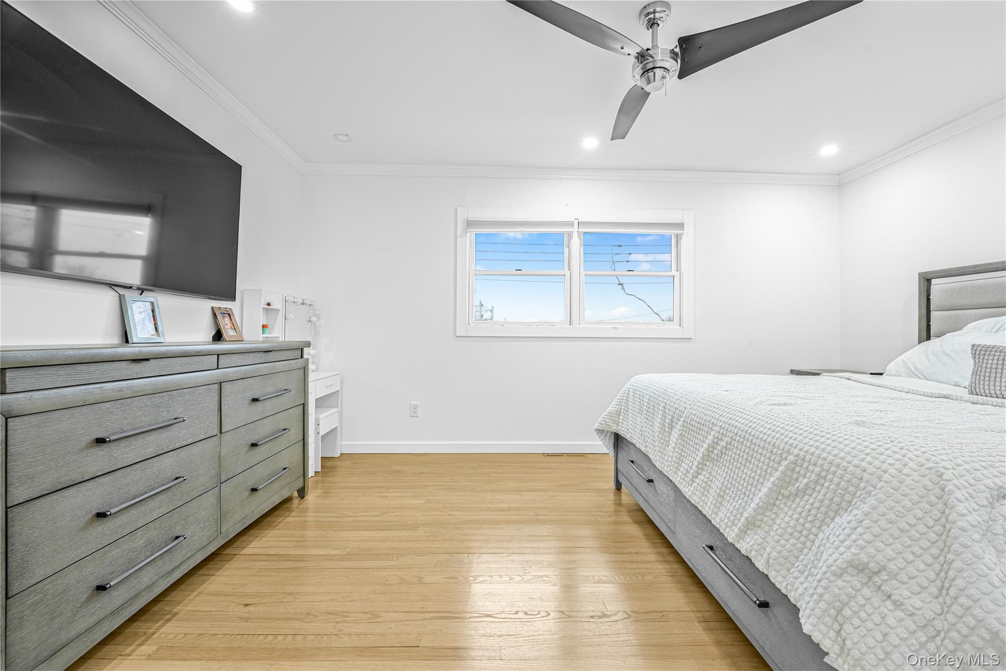 #14 photo, 81 Houston street, Staten Island , NY 10302