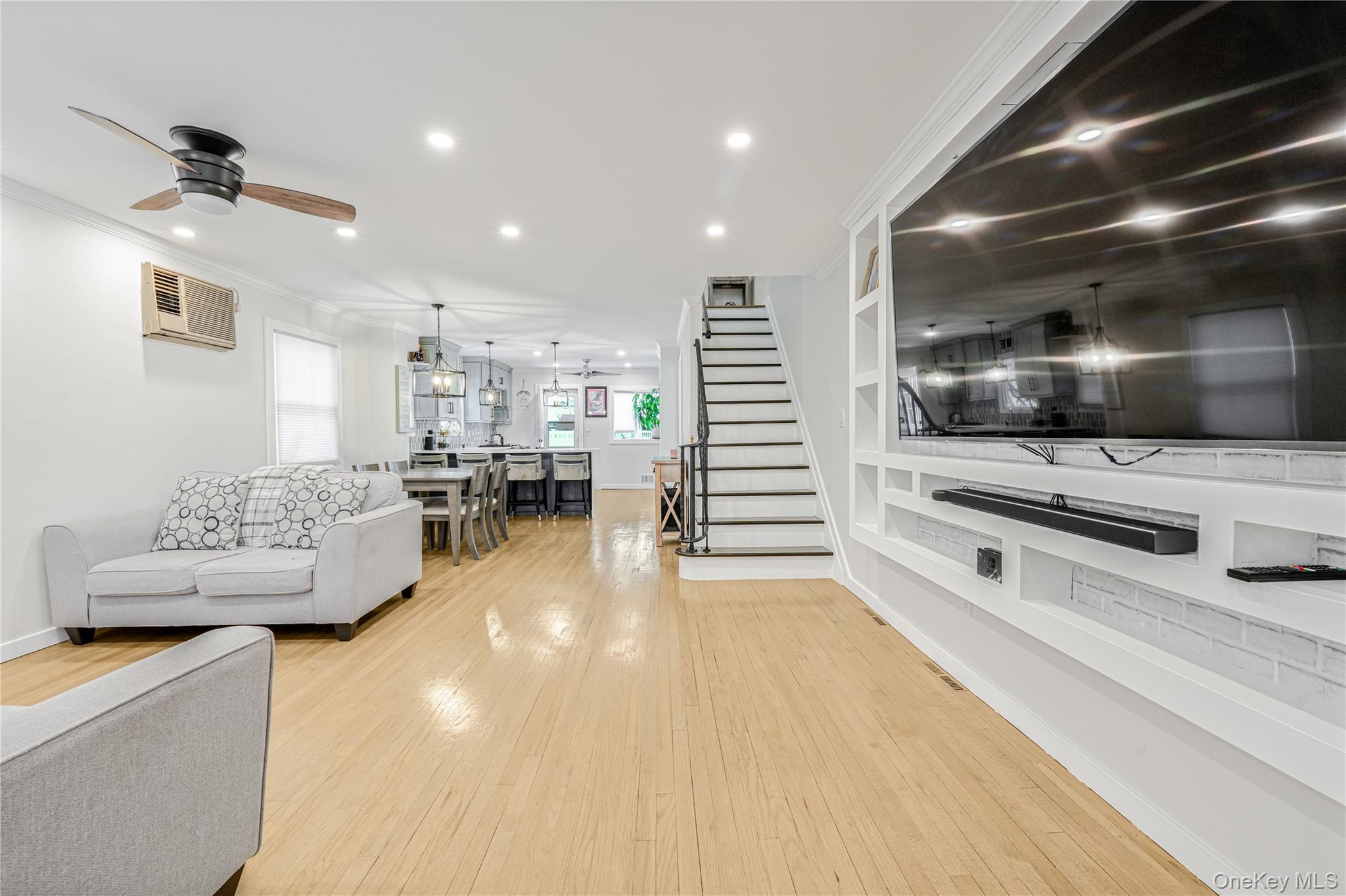 #2 photo, 81 Houston street, Staten Island , NY 10302