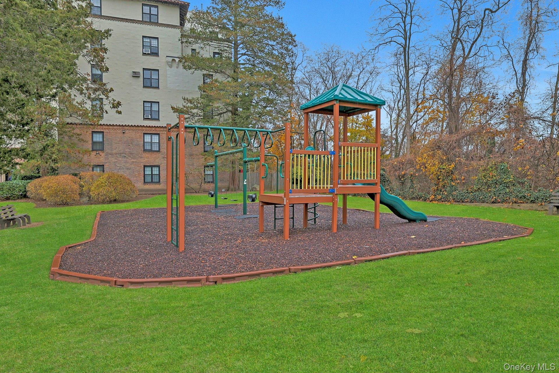 #19 photo, 1273 North Avenue, New Rochelle , NY 10804