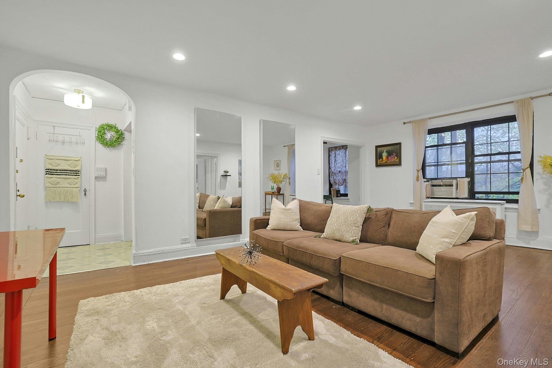 #4 photo, 1273 North Avenue, New Rochelle , NY 10804