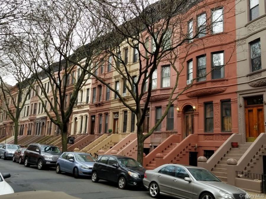 #1 photo, 235 W 137th Street, New York (Manhattan) , NY 10030