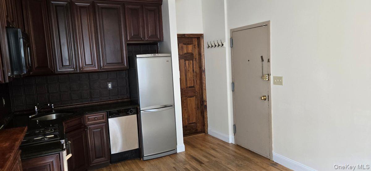 #7 photo, 235 W 137th Street, New York (Manhattan) , NY 10030