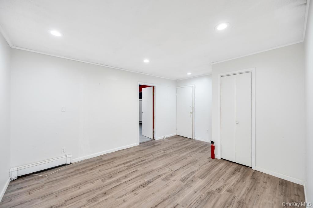 #17 photo, 143 Blacksmith Road, ناسو Levittown , NY 11756