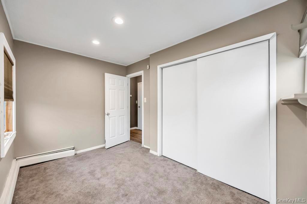 #4 photo, 143 Blacksmith Road, ناسو Levittown , NY 11756