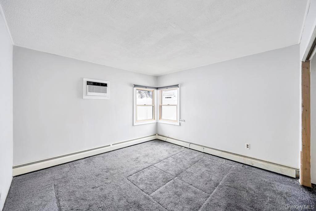 #5 photo, 143 Blacksmith Road, ناسو Levittown , NY 11756