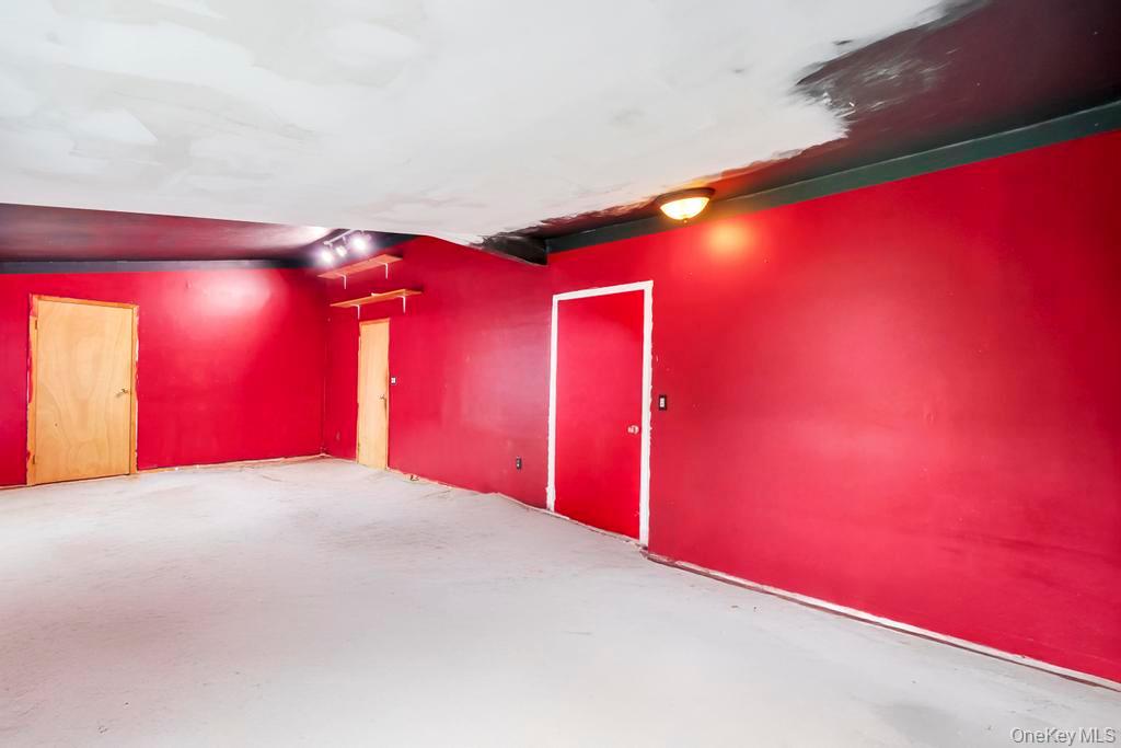 #9 photo, 143 Blacksmith Road, ناسو Levittown , NY 11756