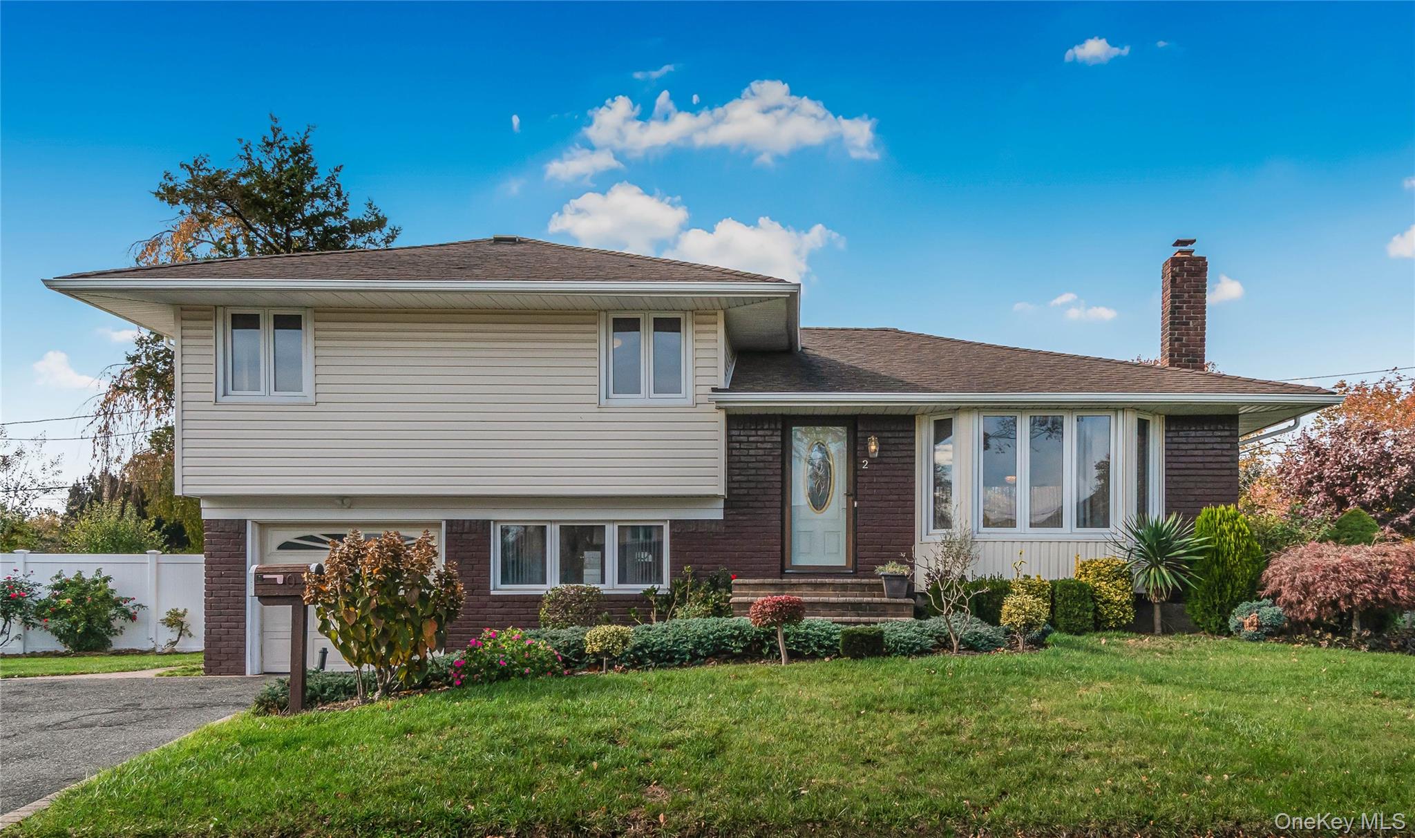 #1 photo, 2 Deer Path Lane, Syosset , NY 11791