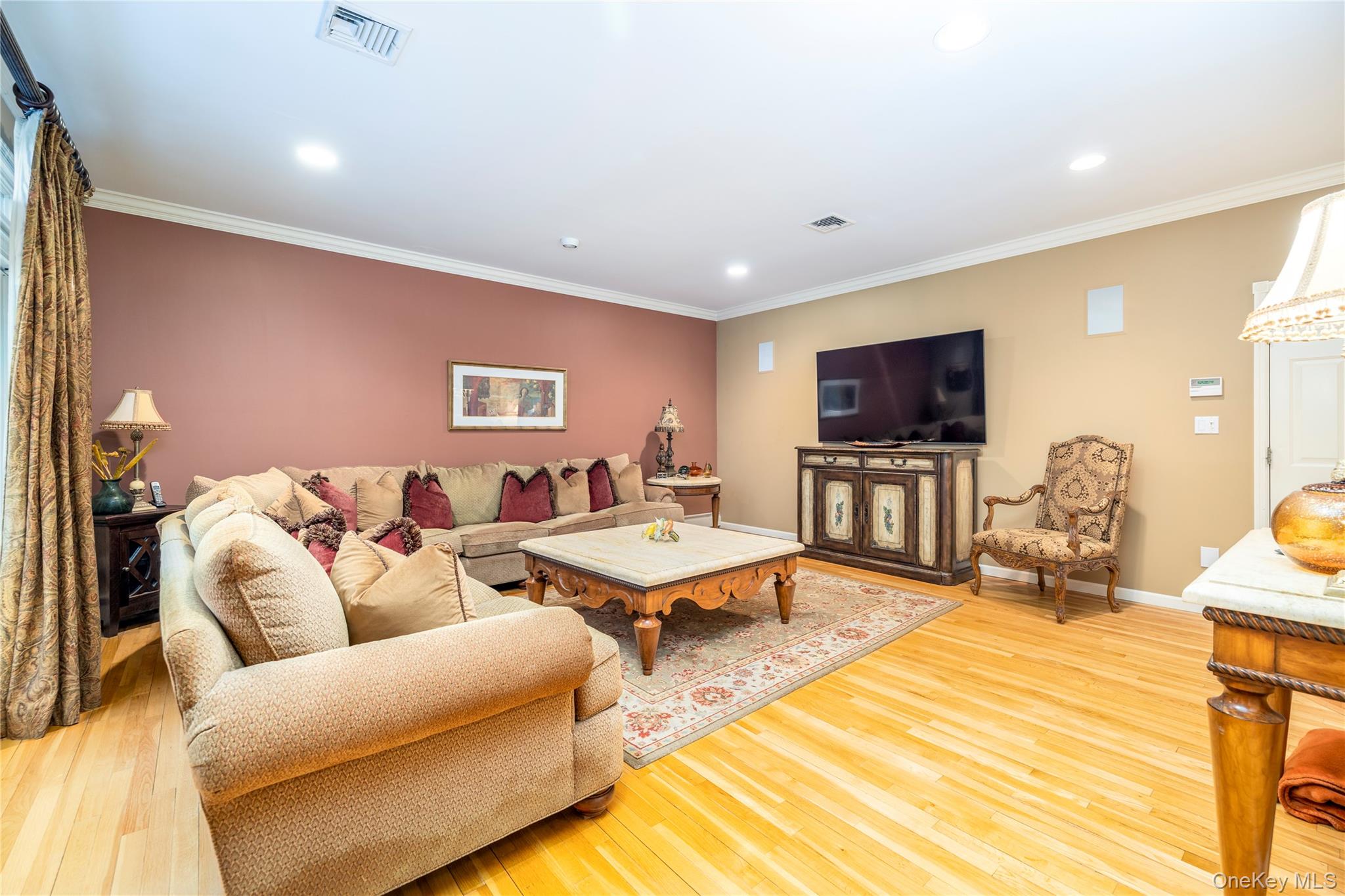 #17 photo, 3056 Valentine Place, Wantagh , NY 11793