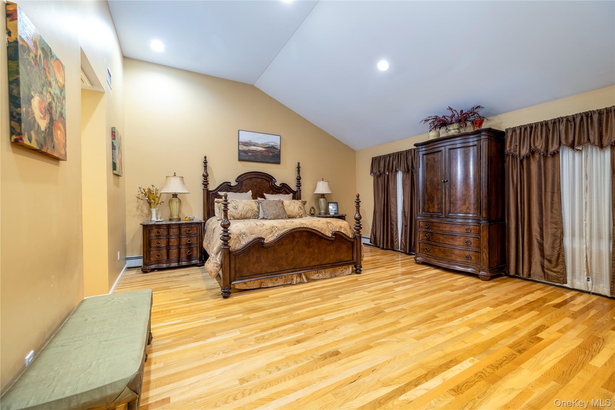 #20 photo, 3056 Valentine Place, Wantagh , NY 11793