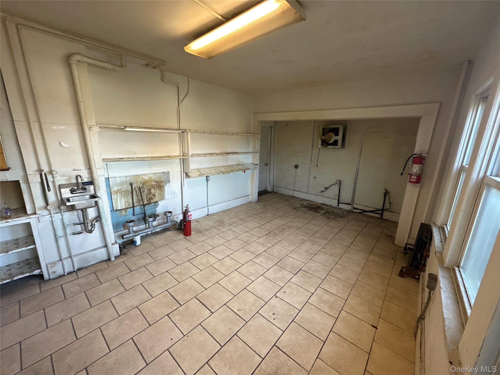 #7 photo, 205 Sheridan Boulevard, Inwood , NY 11096