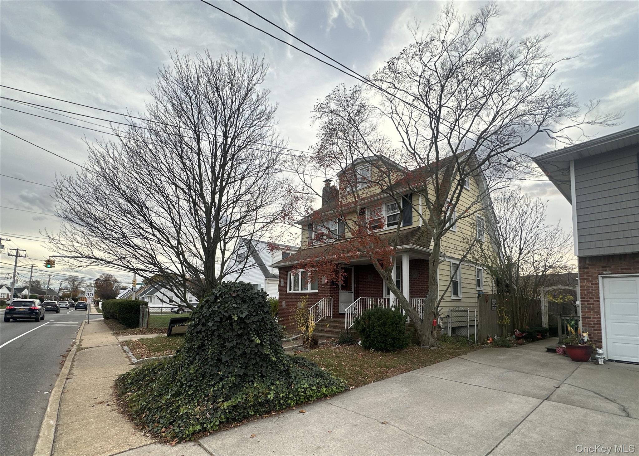 #10 photo, 2922 Oceanside Road, Oceanside , NY 11572