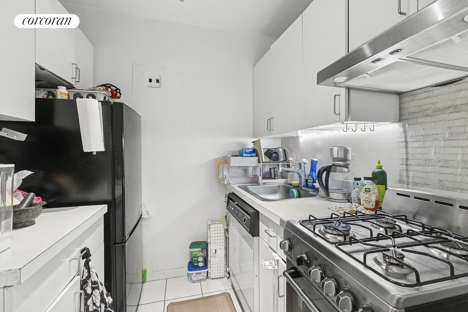 #6 photo, 111 3RD Avenue, East Village , NY 10003