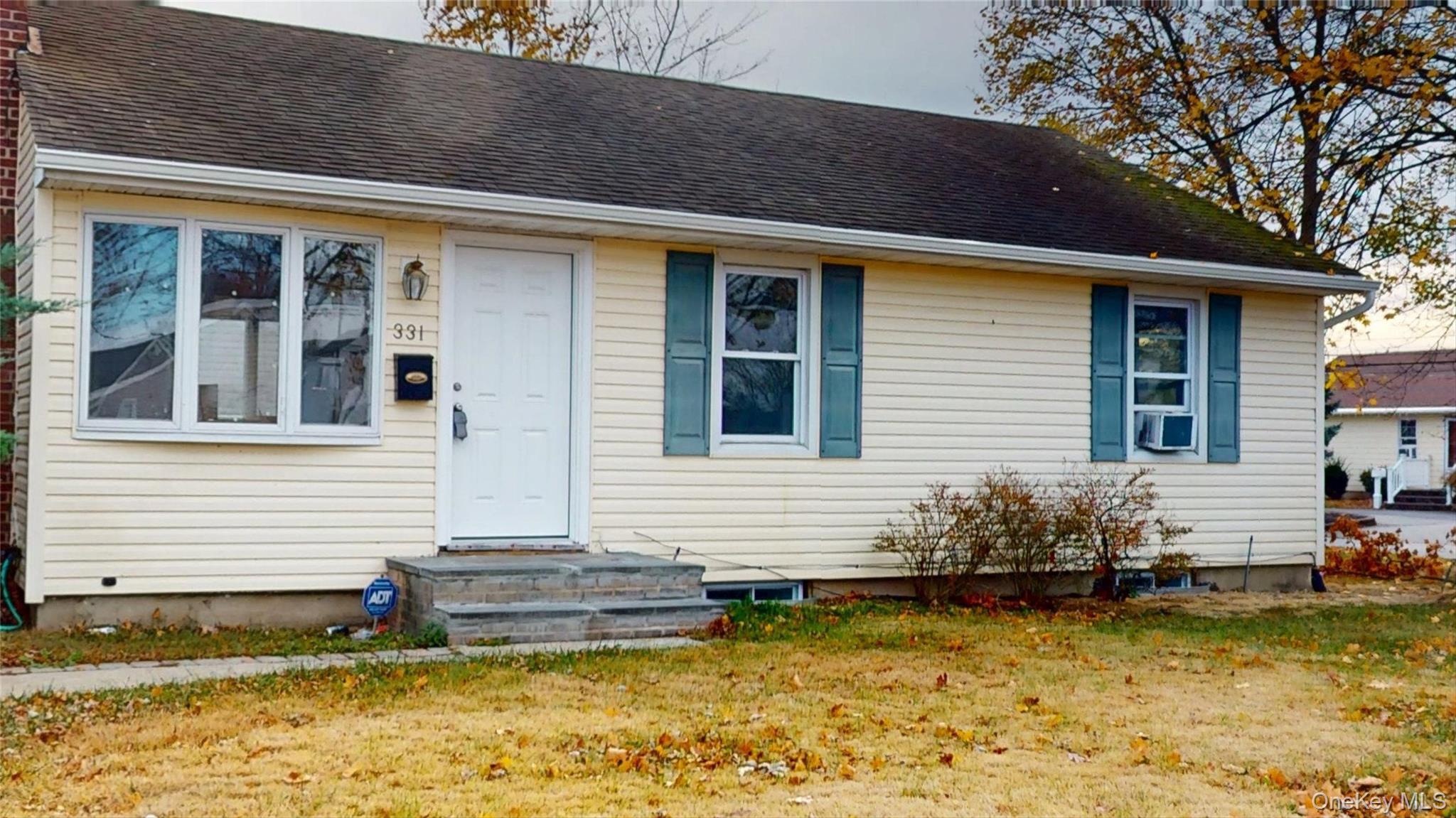 #4 photo, 331 E 3rd Street, Deer Park , NY 11729