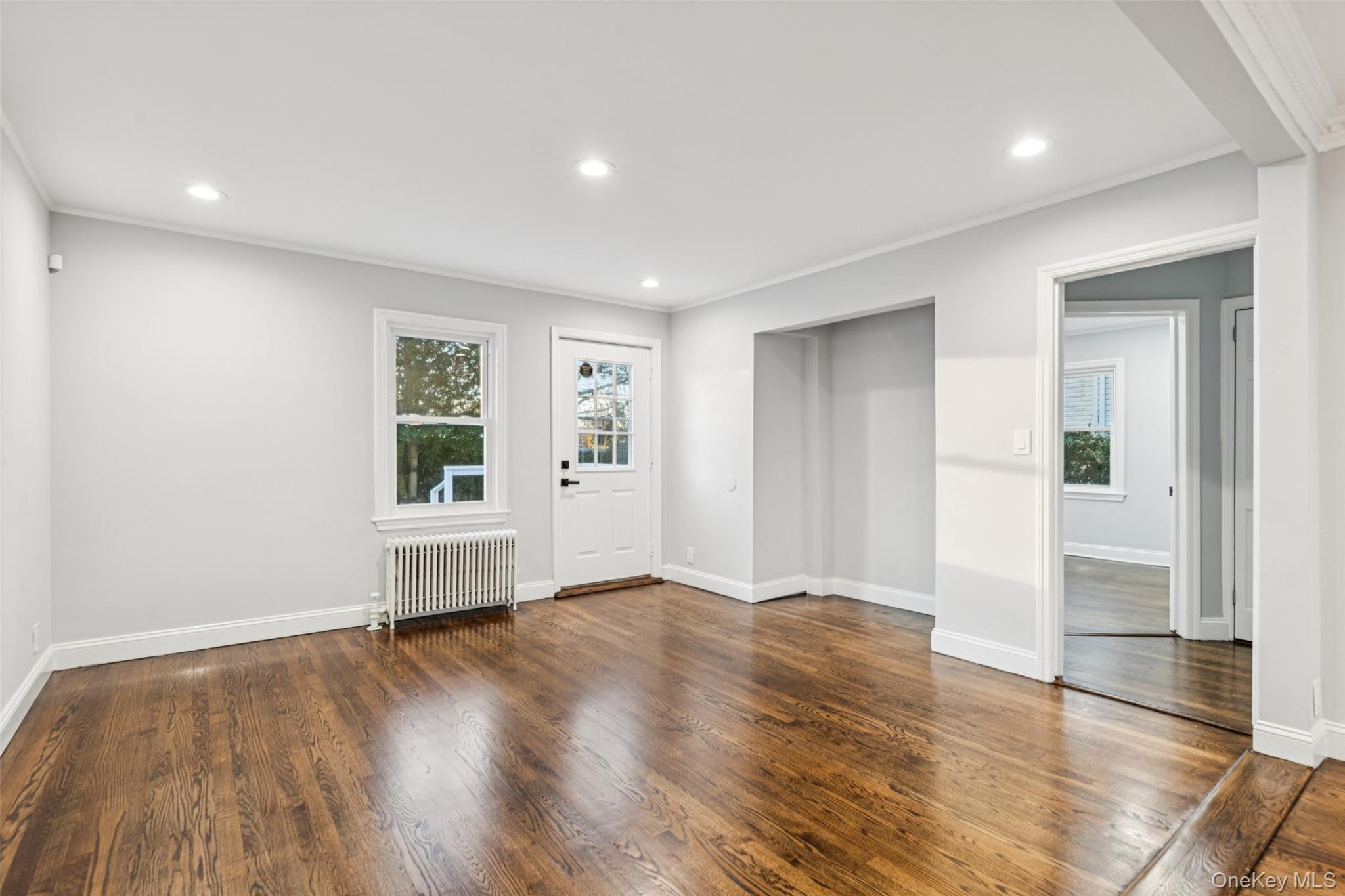 #13 photo, 61 Harris Avenue, Hewlett , NY 11557