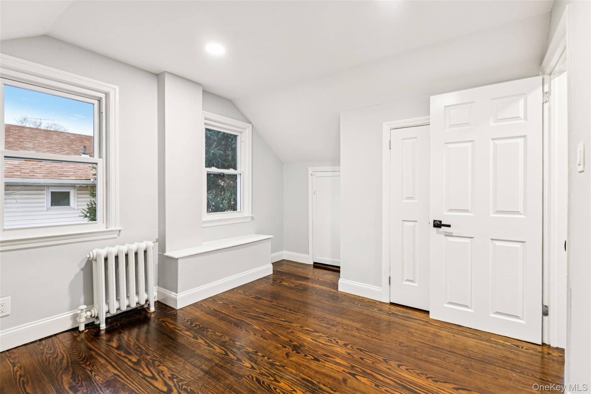 #20 photo, 61 Harris Avenue, Hewlett , NY 11557