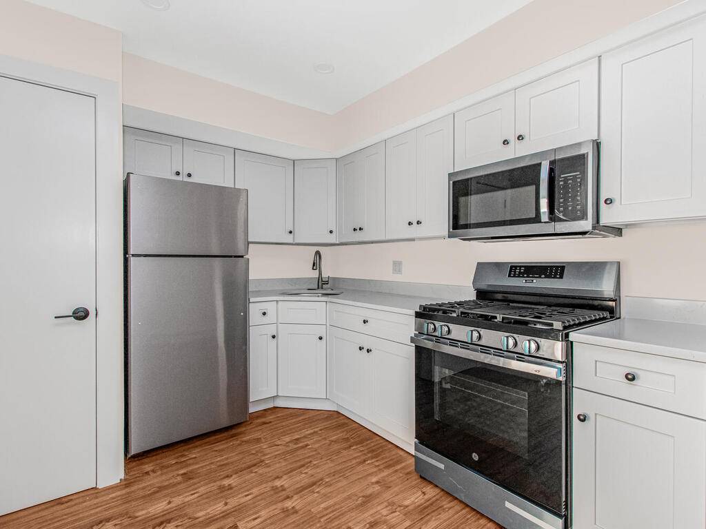 #5 photo, 22 Betty Court, Staten Island , NY 10303