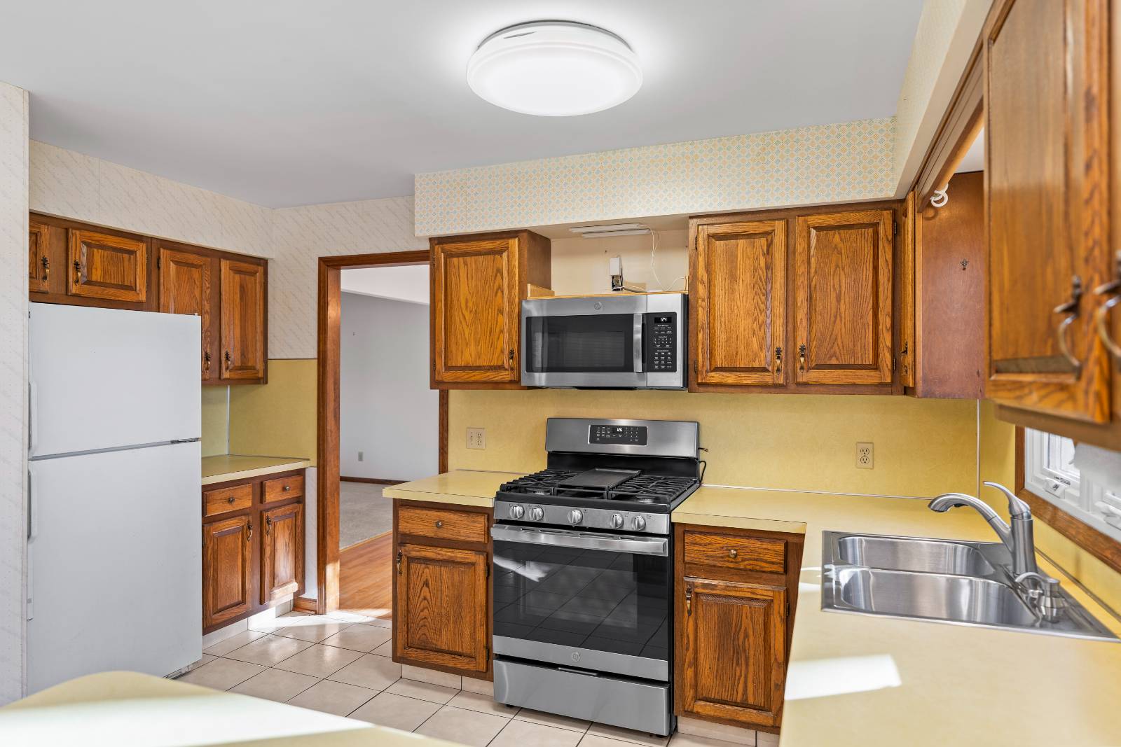 #12 photo, 15 Tower Hghts, Loudonville , NY 12211