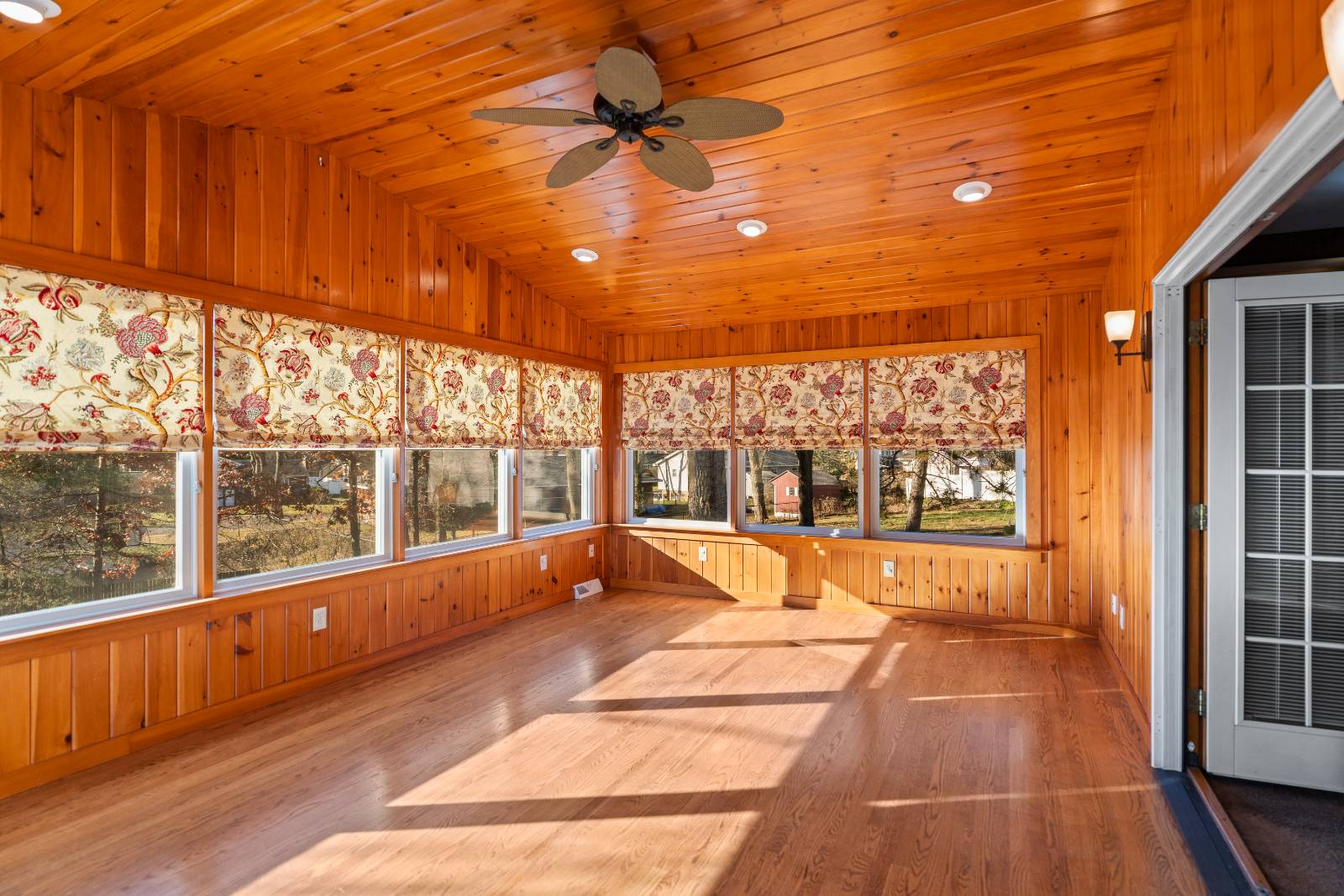 #24 photo, 15 Tower Hghts, Loudonville , NY 12211