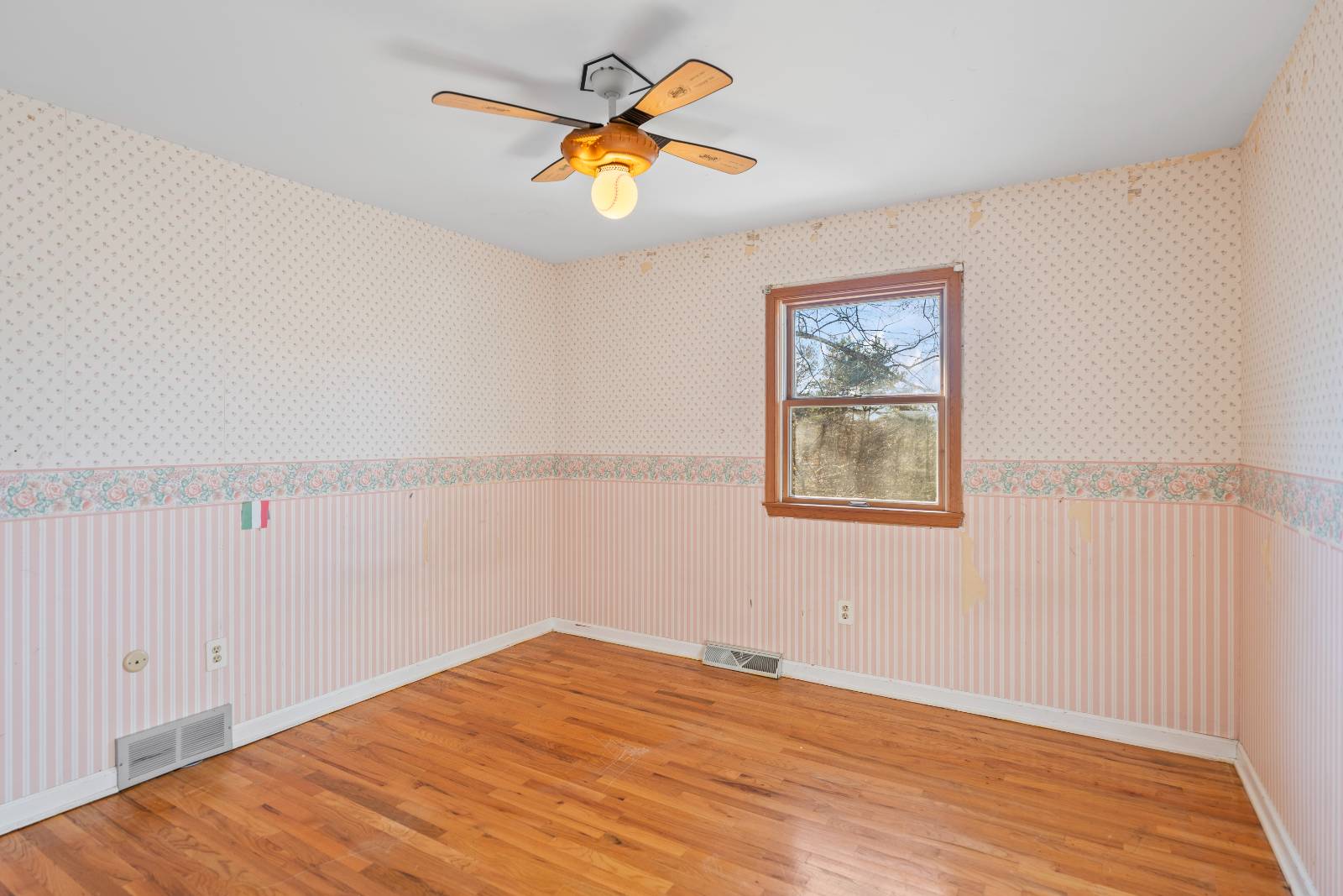 #35 photo, 15 Tower Hghts, Loudonville , NY 12211