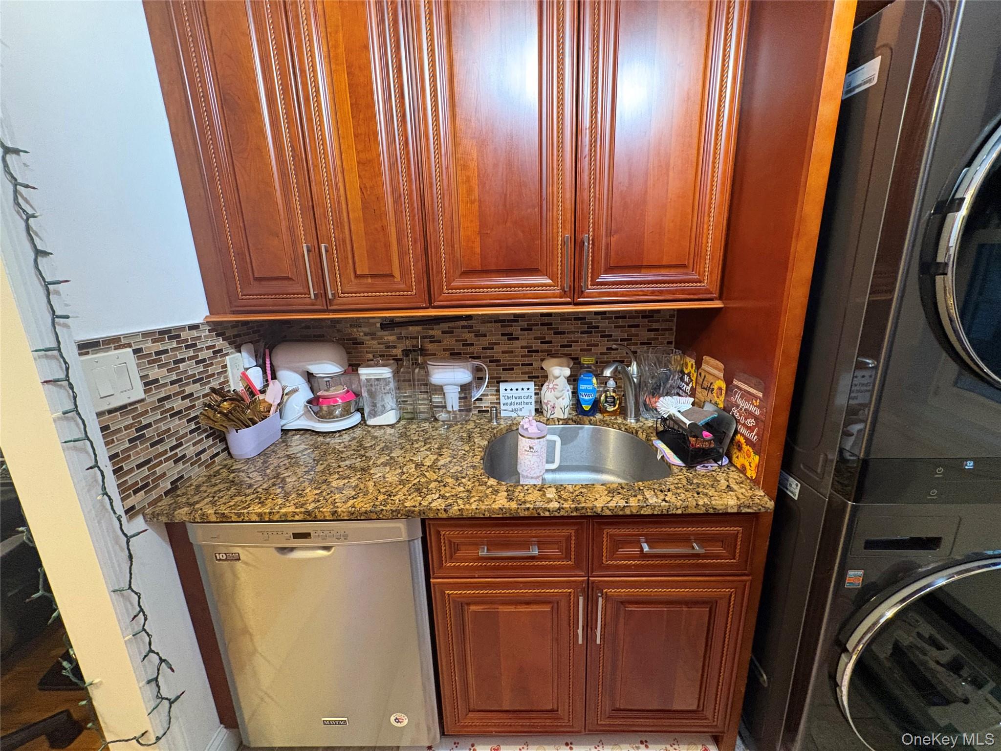 #10 photo, 22411 Kingsbury Avenue, Oakland Gardens , NY 11364