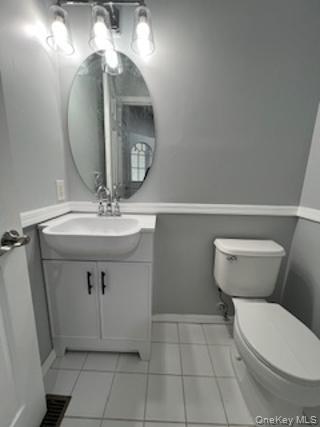 #6 photo, 18 Brookville Way, Manorville , NY 11949