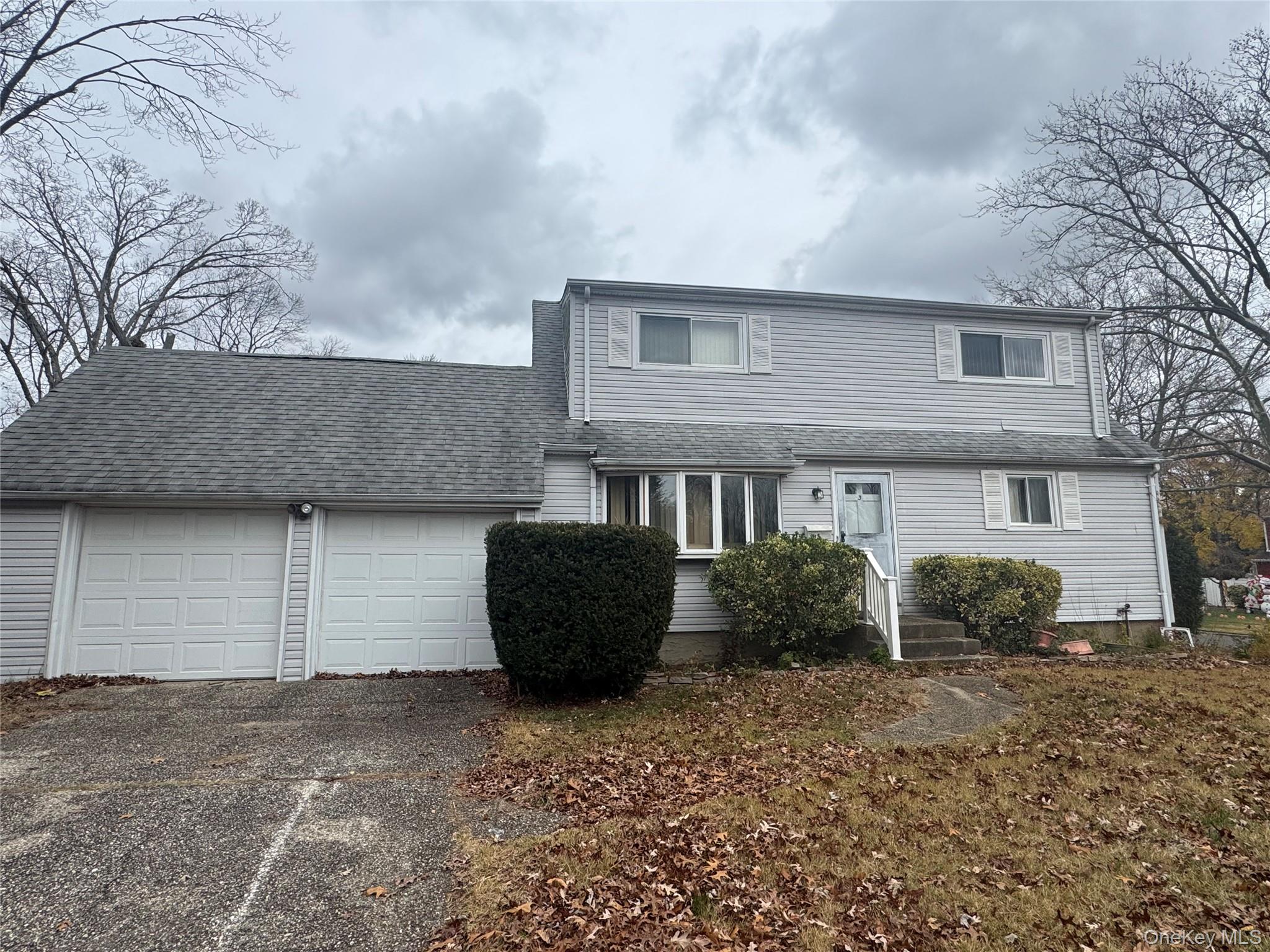 #1 photo, 3 Vine Court, Centereach , NY 11720