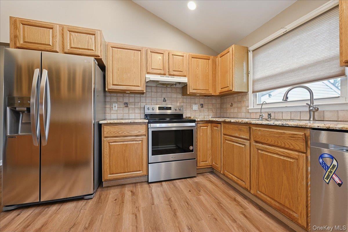 #12 photo, 331 N Michigan Avenue, Massapequa , NY 11758