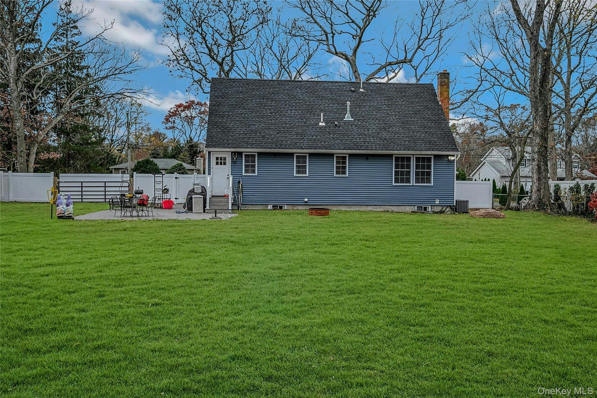 #14 photo, 458 Lockwood Drive, Shirley , NY 11967