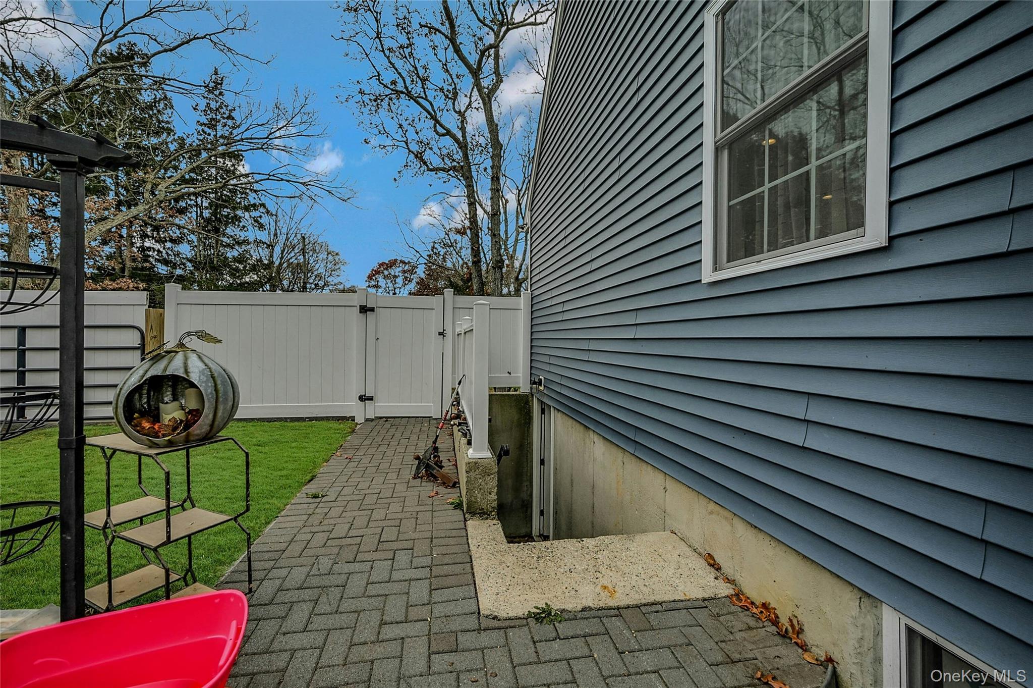 #16 photo, 458 Lockwood Drive, Shirley , NY 11967